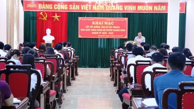 Khai mạc lớp bồi dưỡng cán bộ quy hoạch Ban chấp hành Đảng bộ huyện Quang Bình, nhiệm kỳ 2020 - 2025